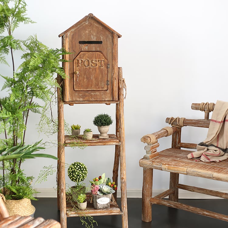 2-Tier Vintage Wooden Plant Stand for Outdoors with Lockable
