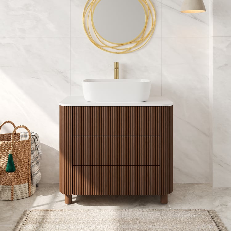 Meuble-lavabo de salle de bain autoportant cannelé de 81 cm (32 po) avec vasque à poser, 3 tiroirs, dessus en pierre frittée