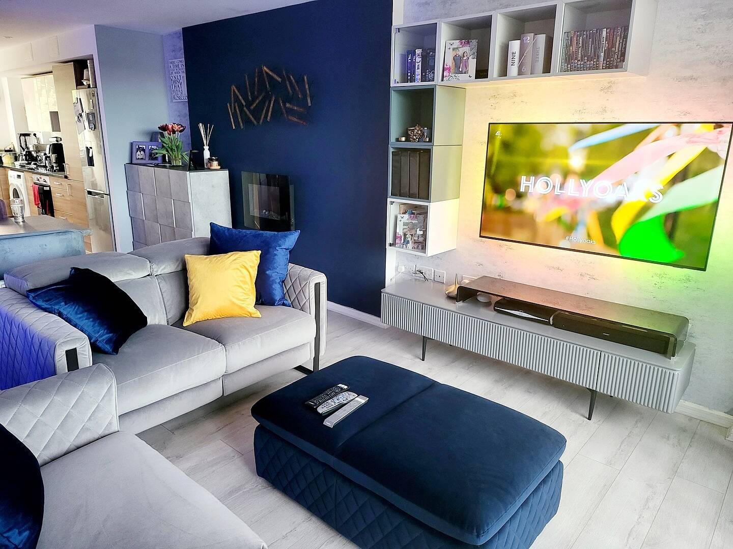 TV cabinet with ribbed front with 2 drawers of 180 cm in gray featured image