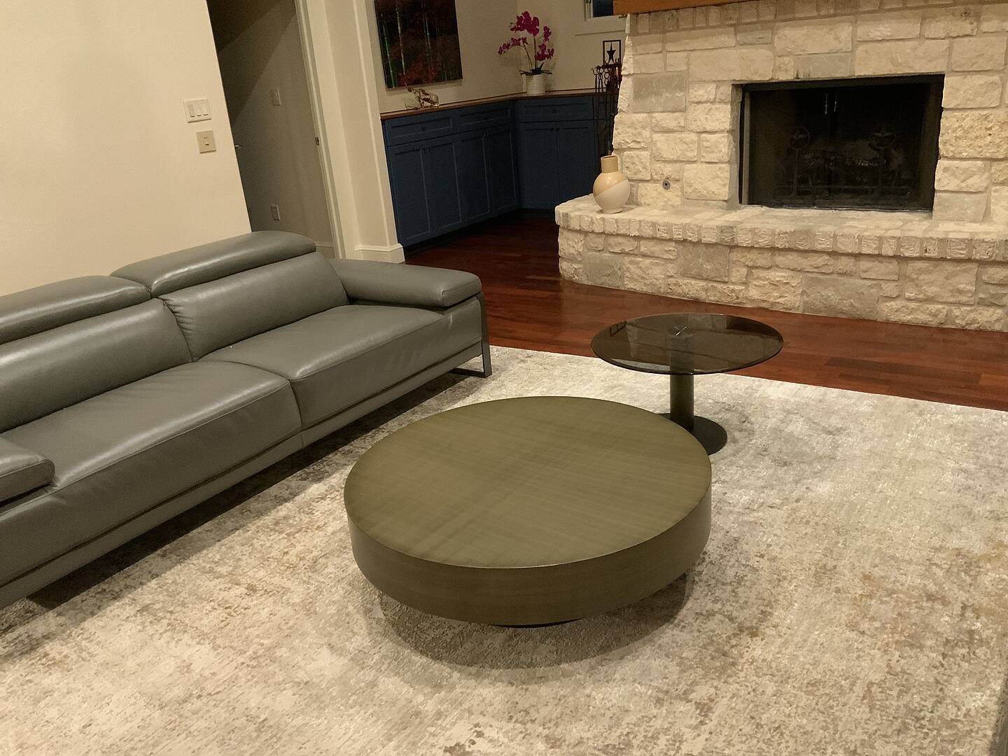 Modern Gold & Black 2-Piece Round Nesting Coffee Table Set with Tempered Glass Top