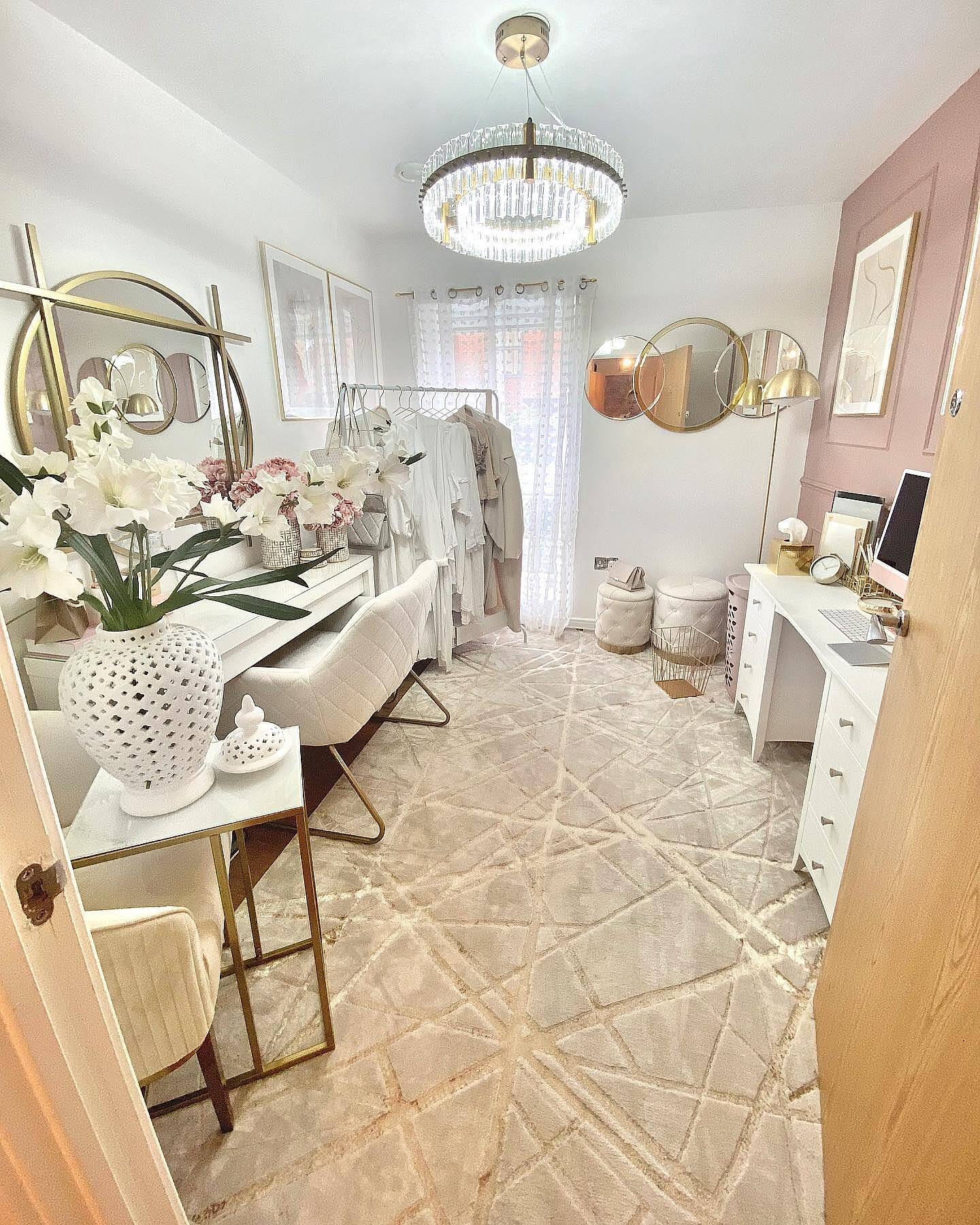 Contemporary Glass Living Room Chandelier in Brass featured image