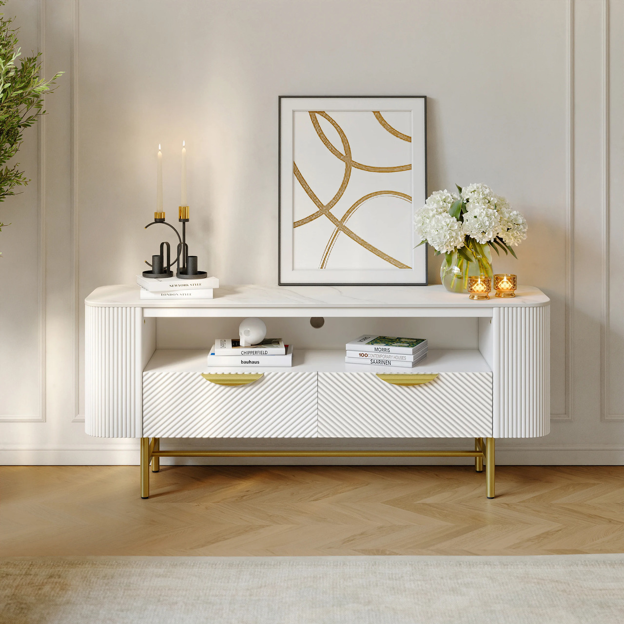 From Minimal to Bold: The Best Furniture Colors for White-Wall Interiors