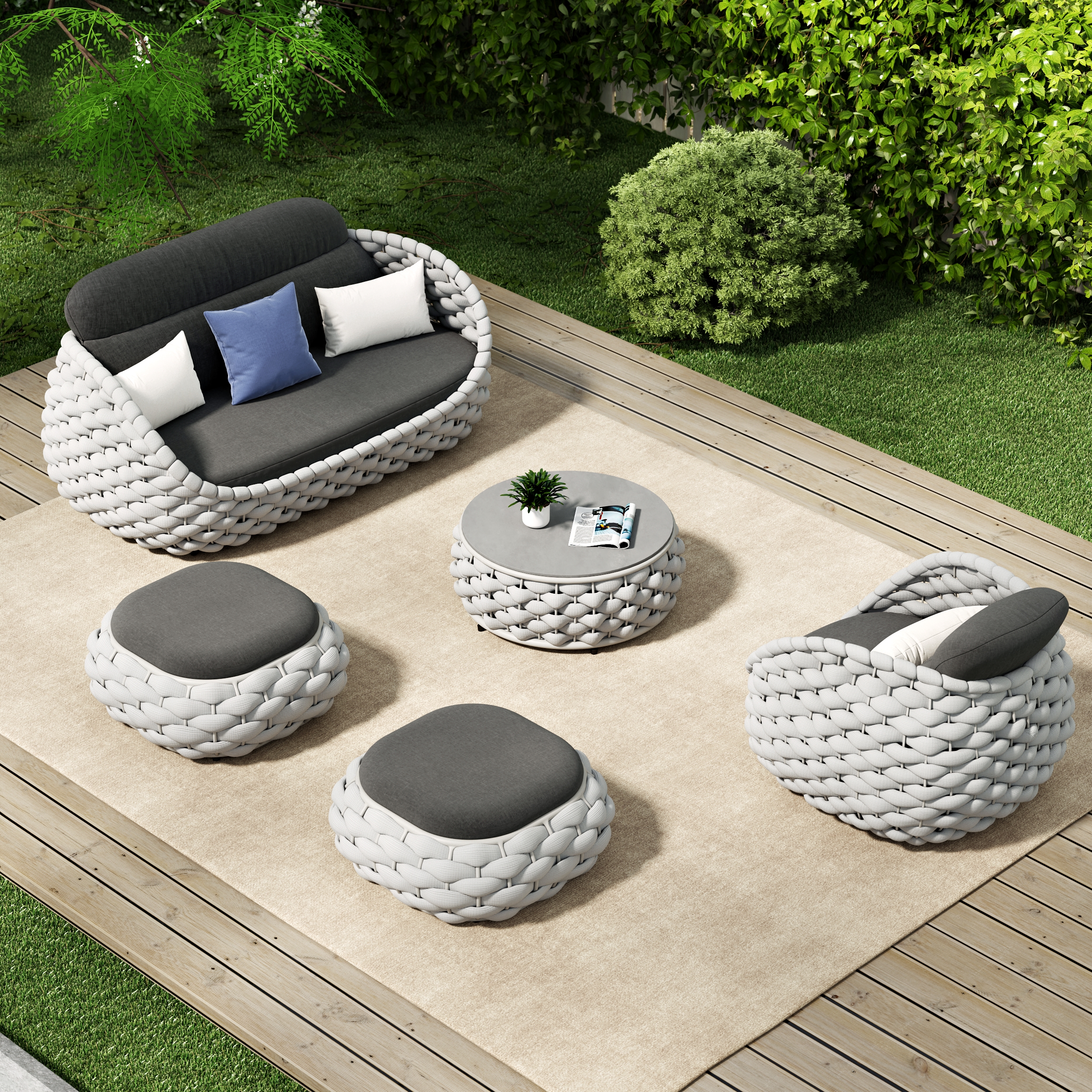 8 Tips for a Stylish & Functional Outdoor Living Space
