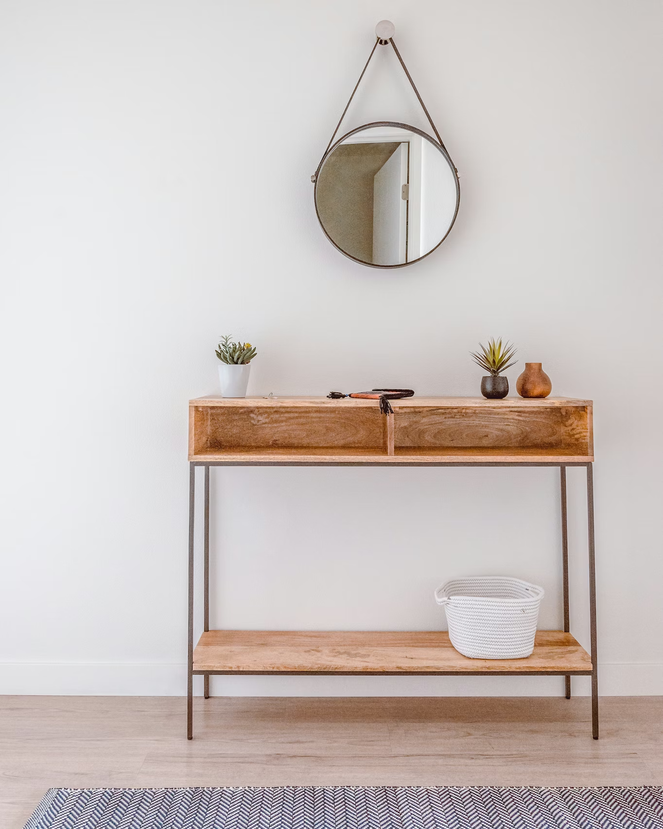 Choosing the right style of console table for your space