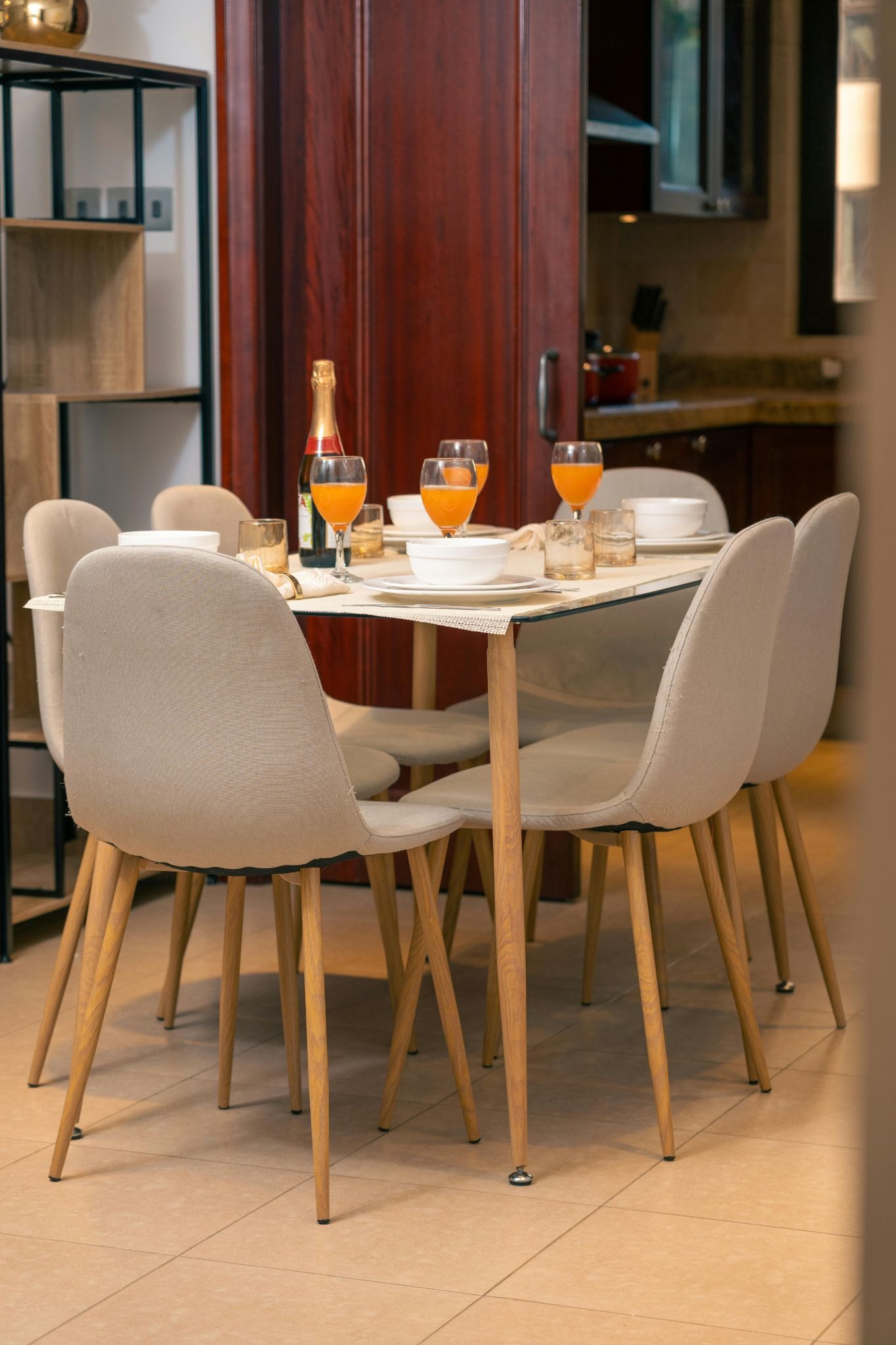Round, Rectangular, or Square Dining Table Shape Matters