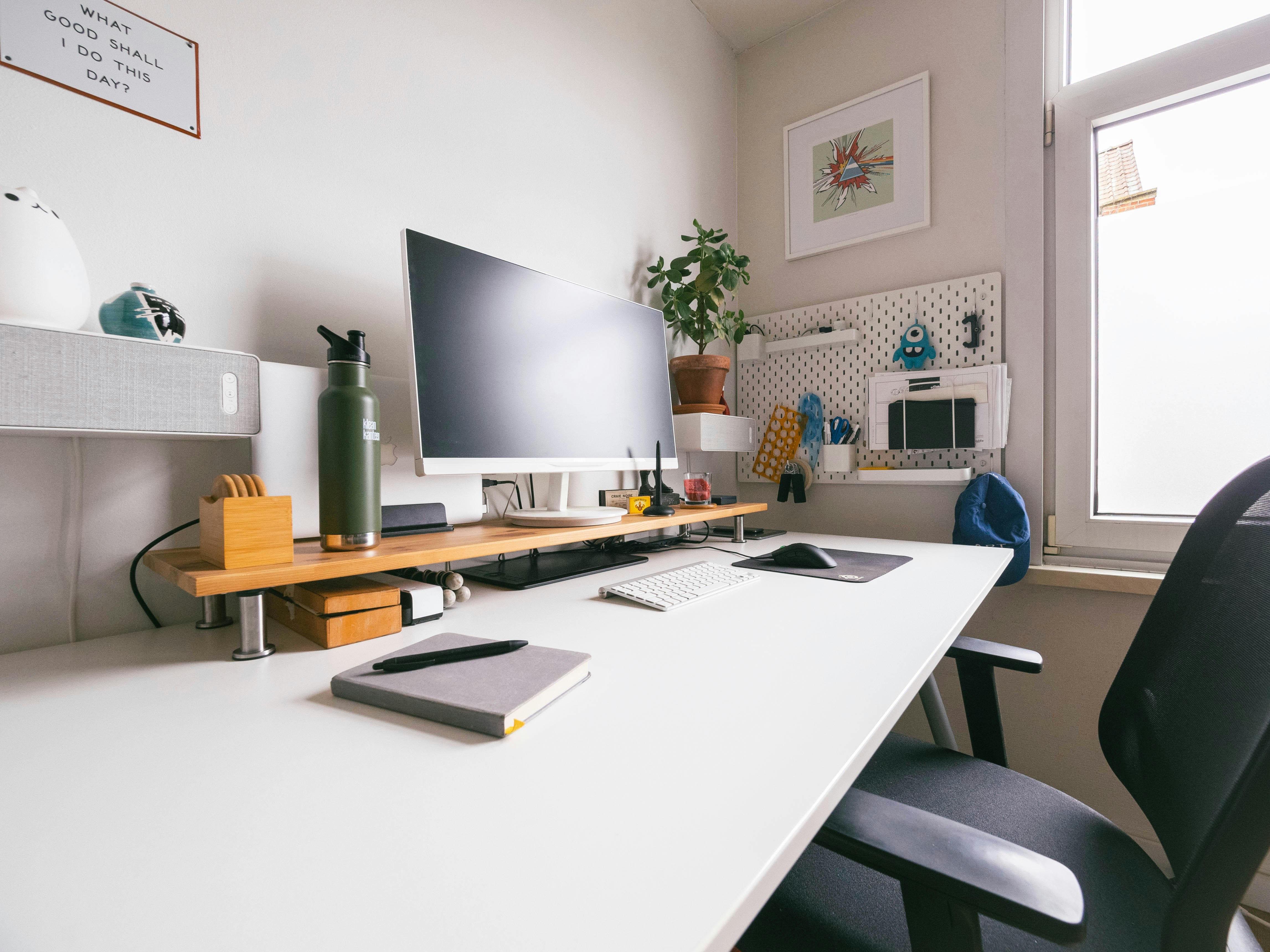 Transition the desk from day to evening