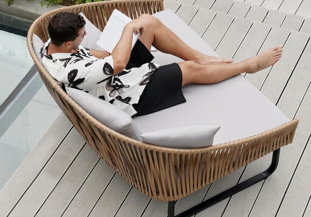 Rattan Outdoor Daybed with Gray Cushion Pillow & Aluminum Frame