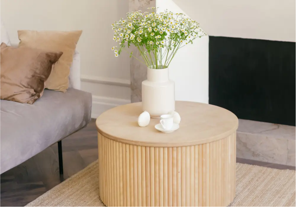 How to Decorate a Coffee Table: A Practical Guide to a Stylish, Functional Surface