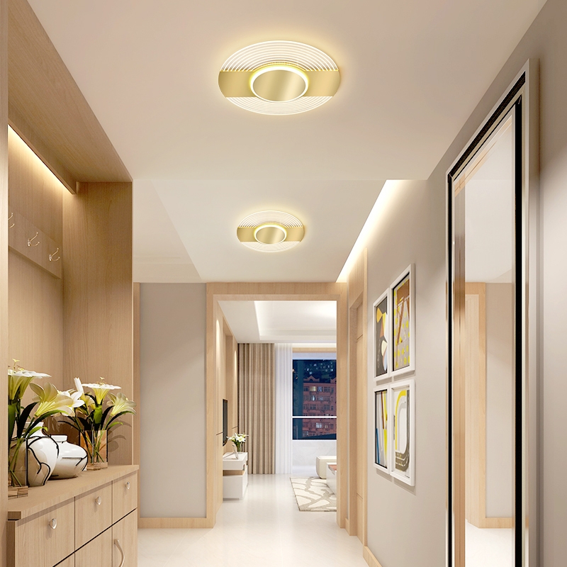 Contemporary Round LED Flush Mount Ceiling Light in Gold Acrylic & Metal
