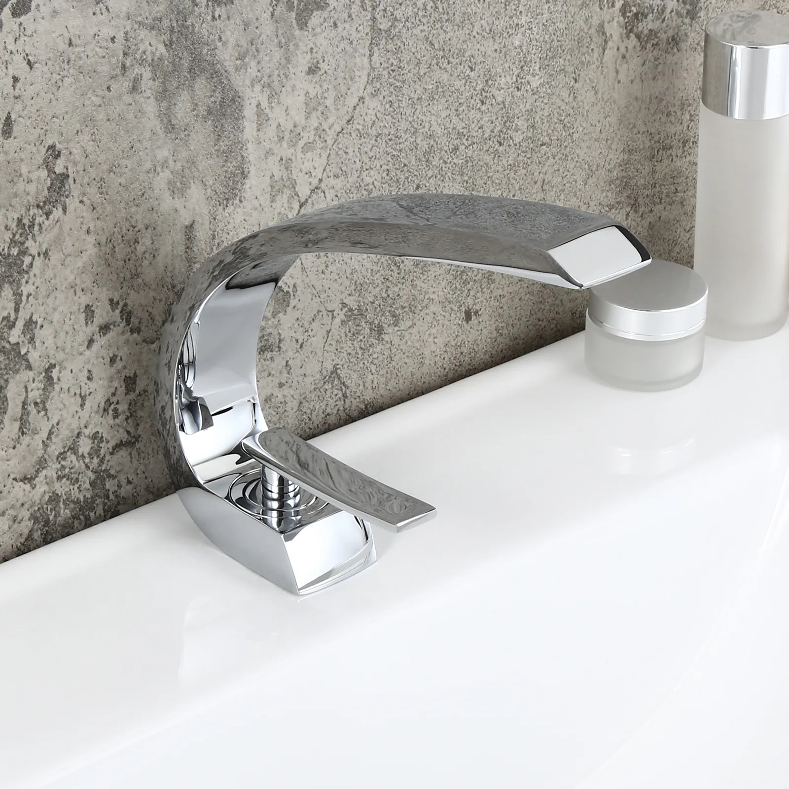 Modern Single Hole 1-Handle C-Shaped Curved Spout Bathroom Sink Faucet with Pop Up Drain in Polished Chrome