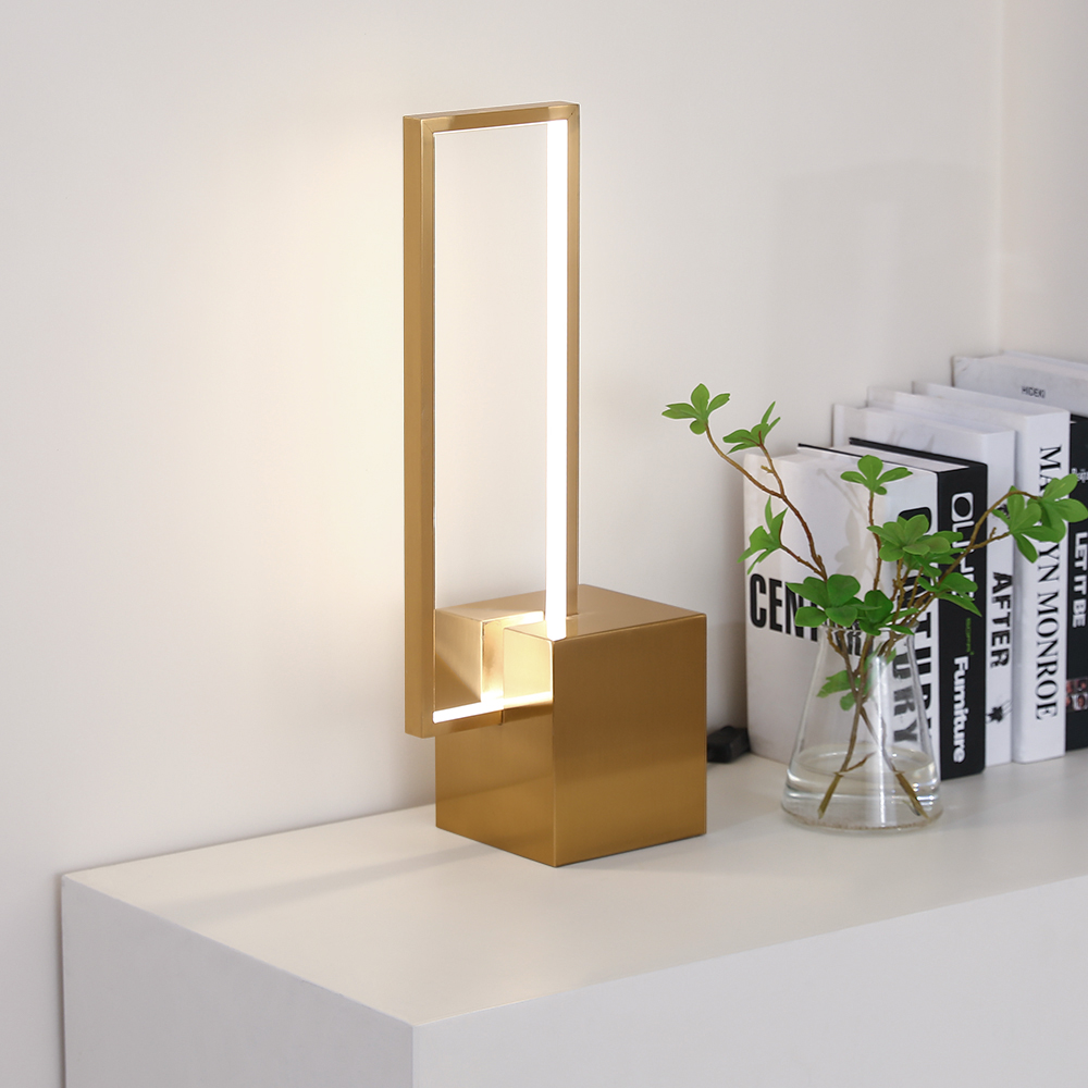 Modern Geometric Table lamp Gold Desk lamp with Square Base