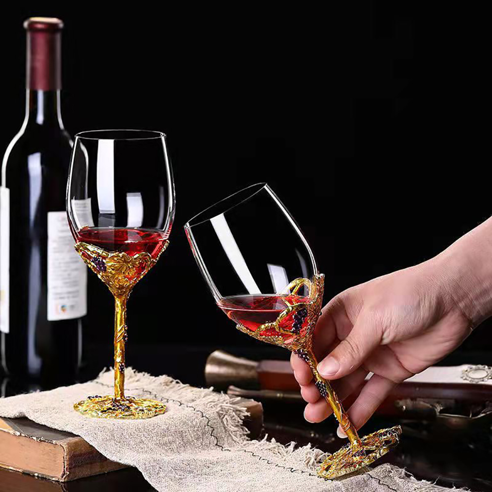 5-Piece Red Wine Glass Set Exquisite Vintage Decanter 