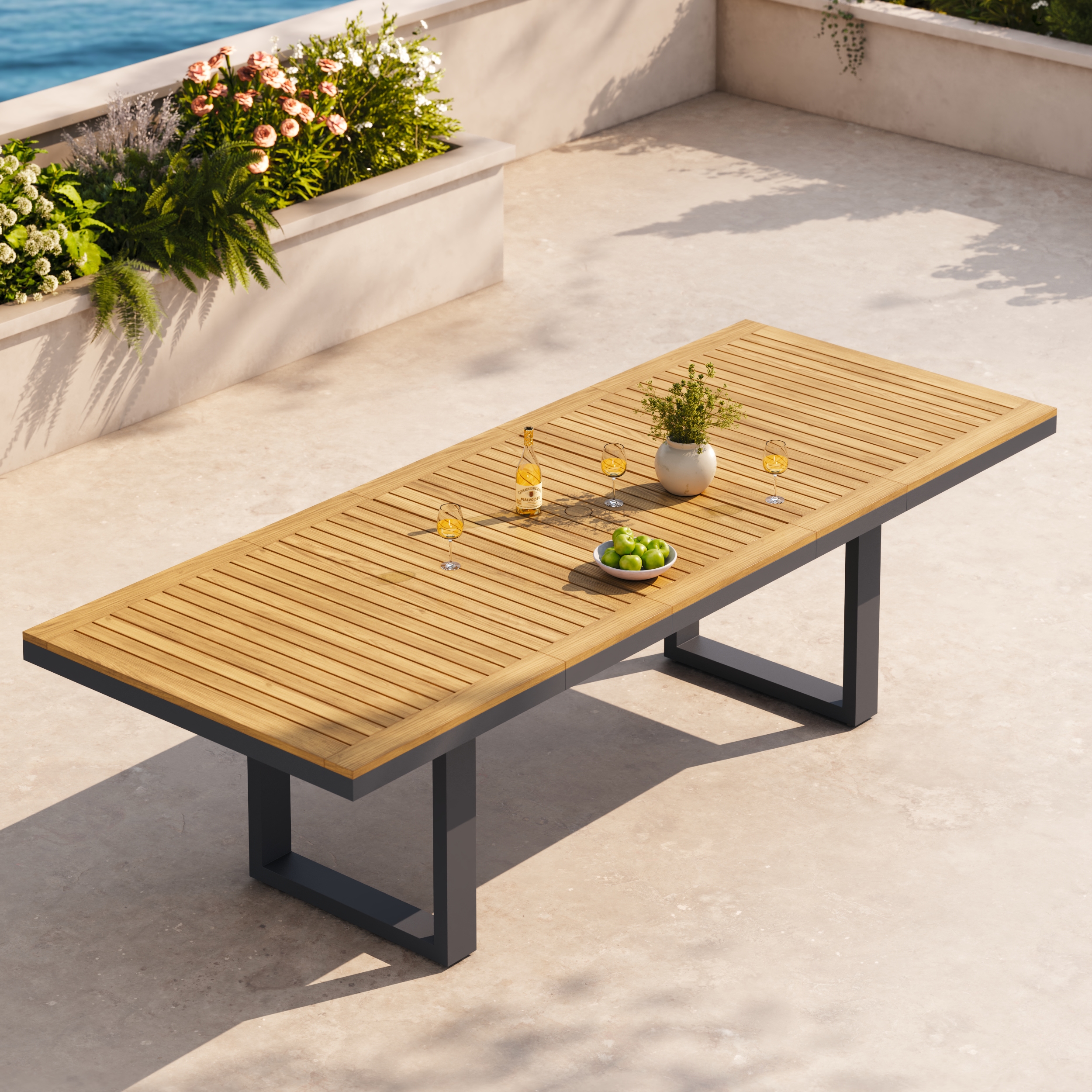 Mesa de comedor extensible para exteriores Tevara de teca y aluminio en gris para 6-8 personas